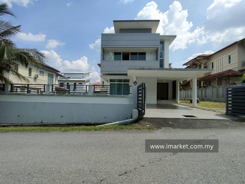2.5-Storey-Modern-Bungalow-Taman-Sri-Budiman-Jalan-Shahbandar-Bandar-Mahkota-Cheras