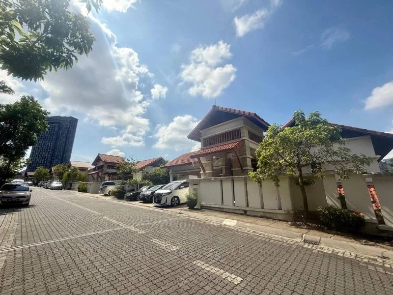 Mont-Kiara-Bungalow-for-Sale-at-Kiara-Hills-1
