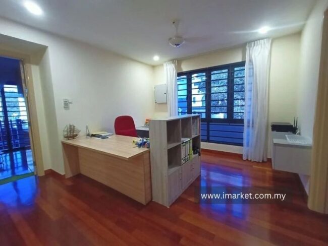 Sunville Kajang 3 Storey Corner Semi-D with Lift for Sale