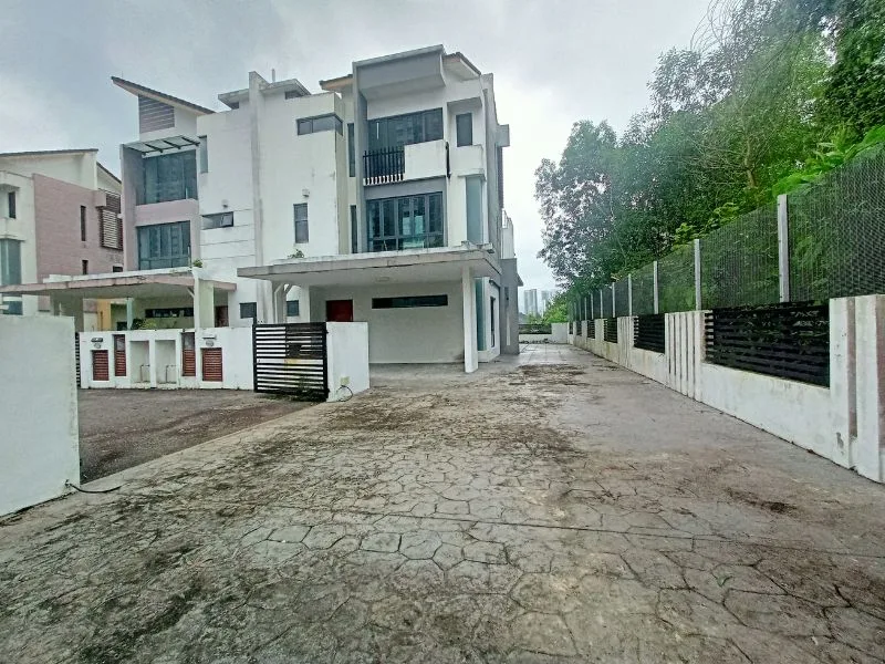 Taman-Sunville-Residence-Sg-Long-Kajang-Semi-D-House