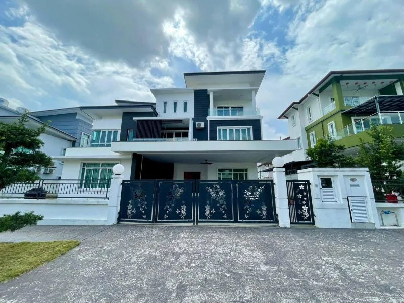 Taman-Taming-Mutiara-2-Bandar-Sungai-Long-Bungalow-1-1