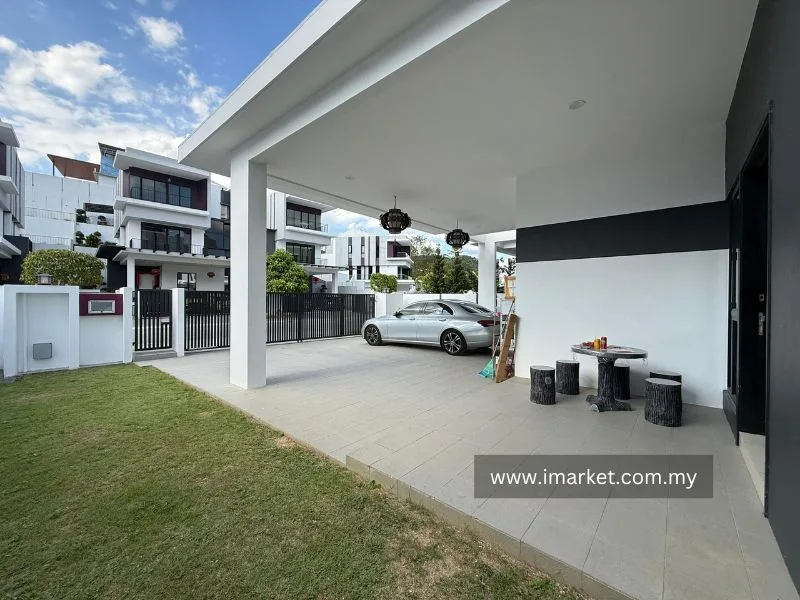 Twin-Palms-Sungai-Long-Semi-D-House-Latania-for-Sale